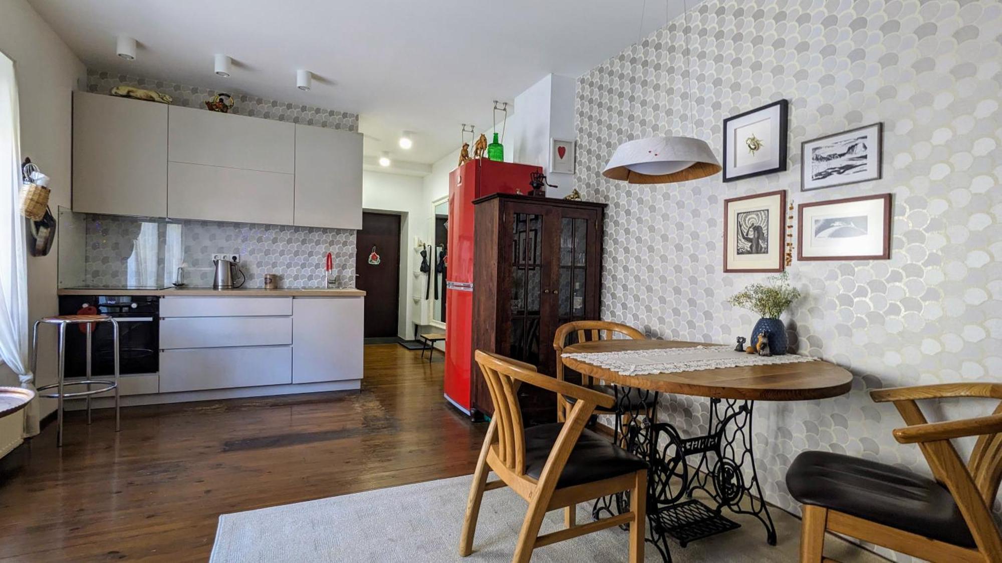 Apartment Cozy By Town Hall With Free Parking *